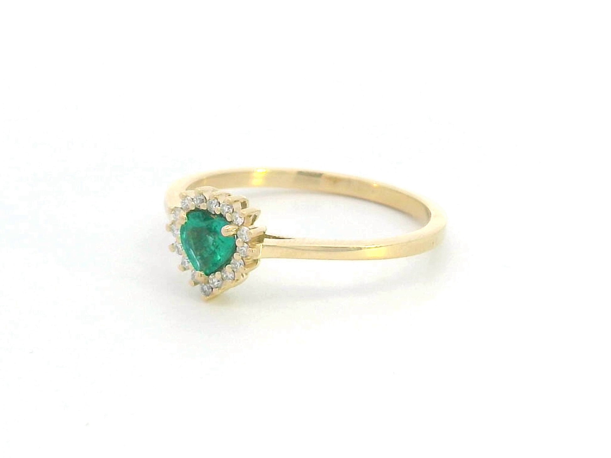 Heart-shaped emerald and diamond halo ring in 18K yellow gold, 0.31 CT emerald, 0.08 CT diamonds, romantic fine jewelry