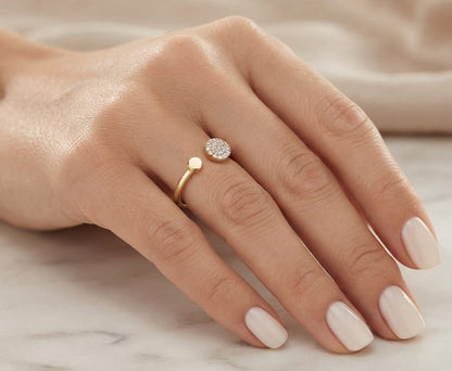 Minimalist Open Diamond Ring in 18k Yellow Gold