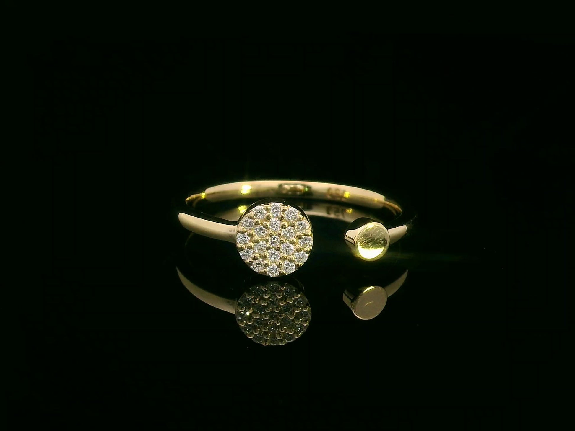 18K gold open ring with pavé diamond circle and polished gold bead – minimalist modern design