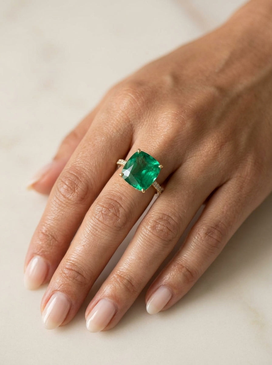 Emerald and Diamond Statement Ring in 18K Yellow Gold