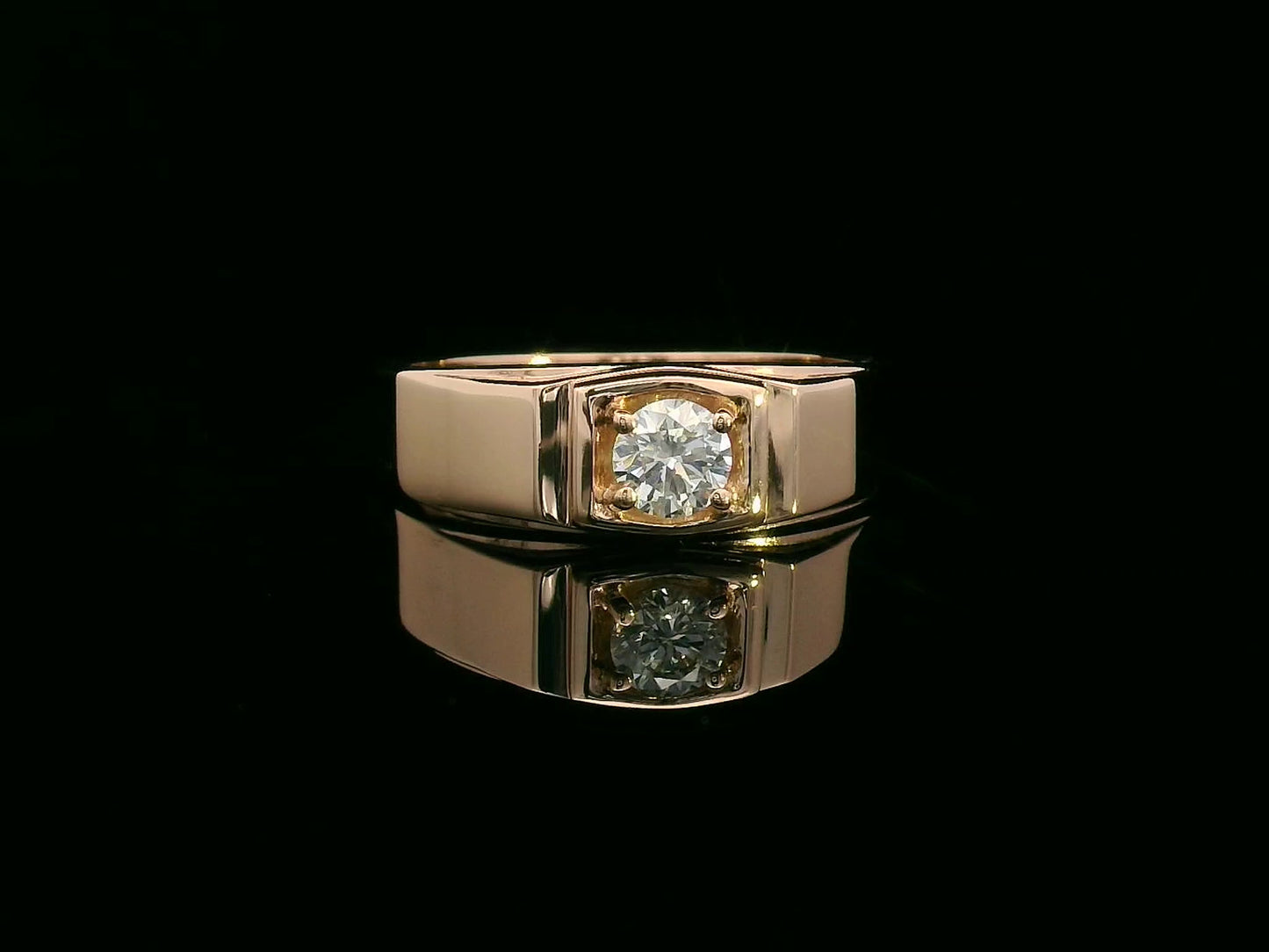 Men’s 18K gold solitaire ring with 0.32 carat diamond in four-prong setting, wide band design

