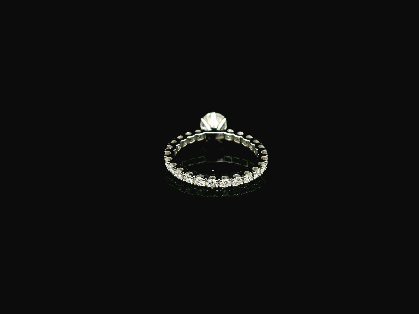 1 carat diamond engagement ring in 18K white gold with full diamond band IGI certified Emirates Diamonds