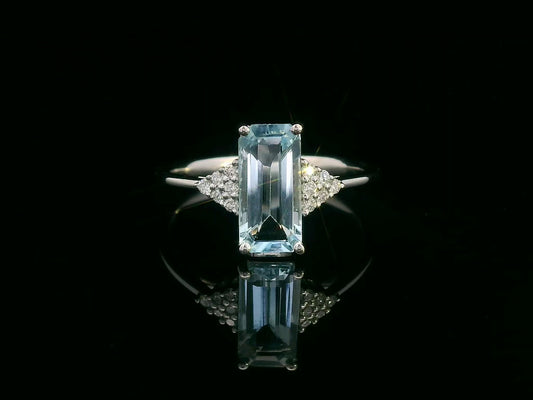 18K White Gold Ring with 1.47 Carat Emerald-Cut Aquamarine and Diamond Accents
