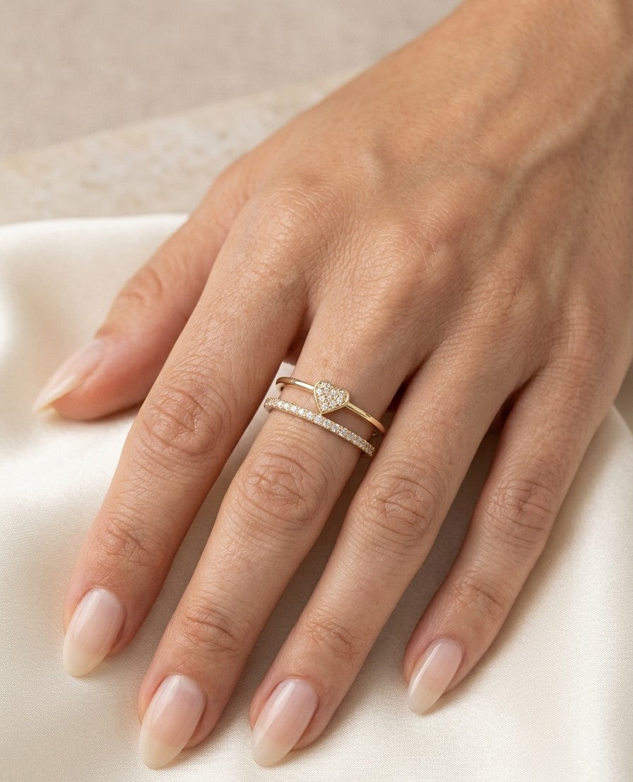 Heart Diamond Ring in 18K Yellow Gold