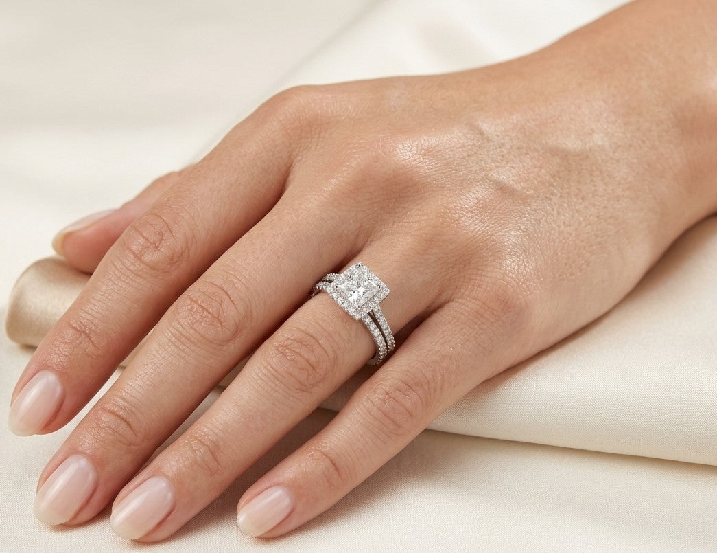 Princess Cut Diamond Bridal Set – Engagement Ring & Wedding Band in 18K White Gold