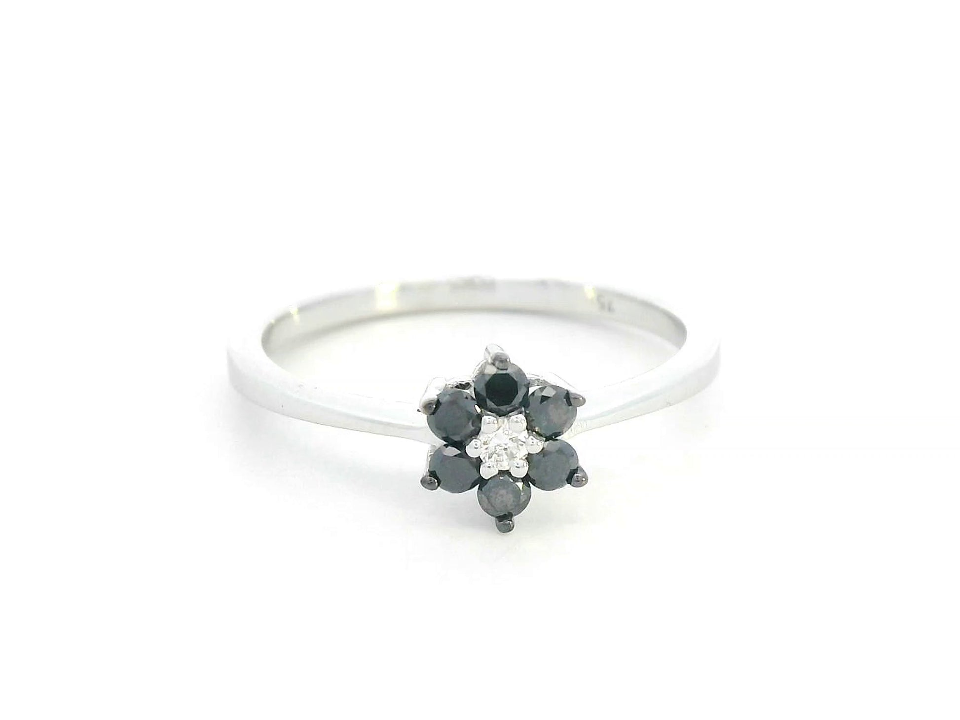 18K white gold floral ring with black and white diamonds