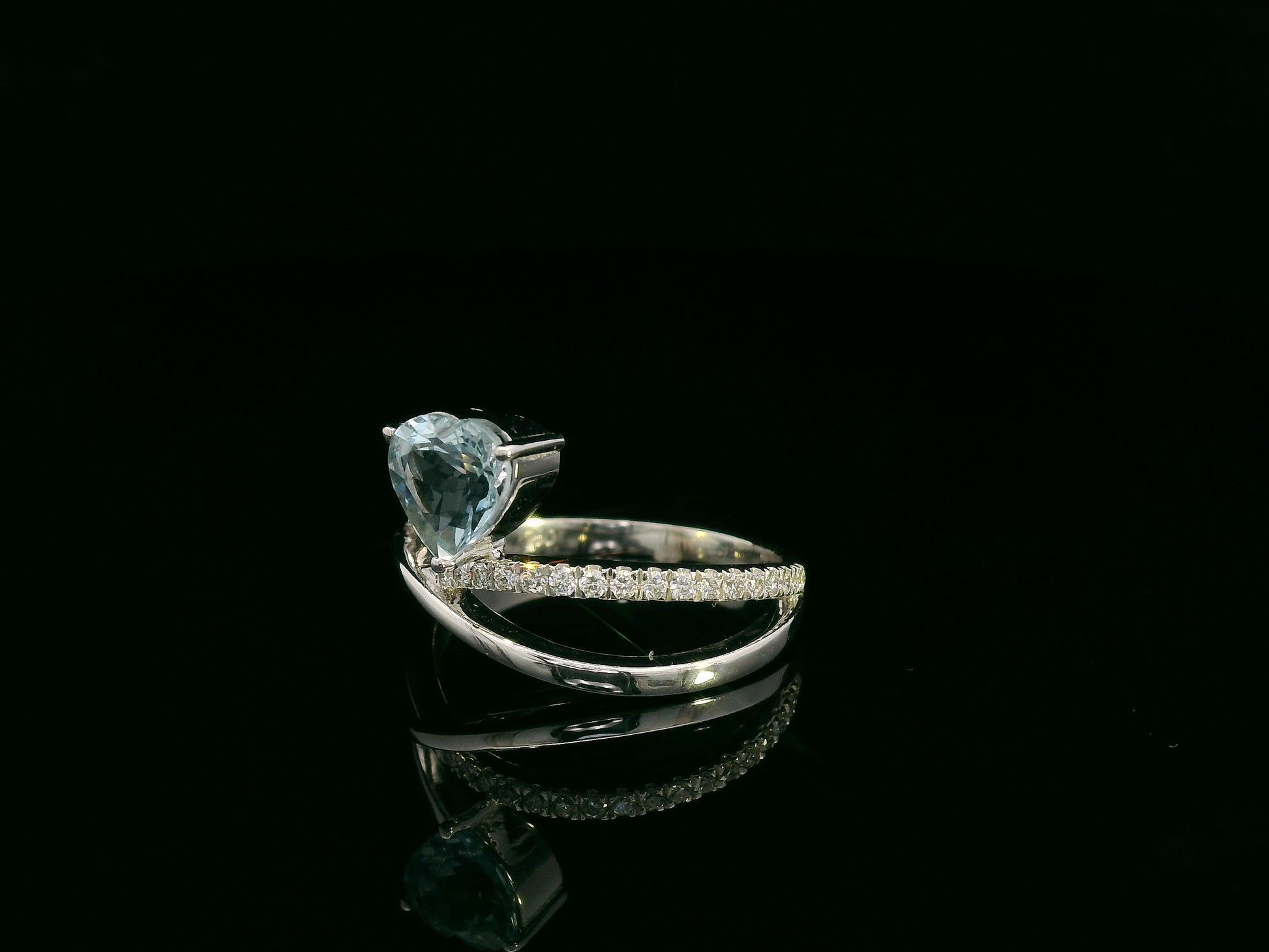 Heart-Shaped Aquamarine and Diamond Bypass Ring in 18K Gold