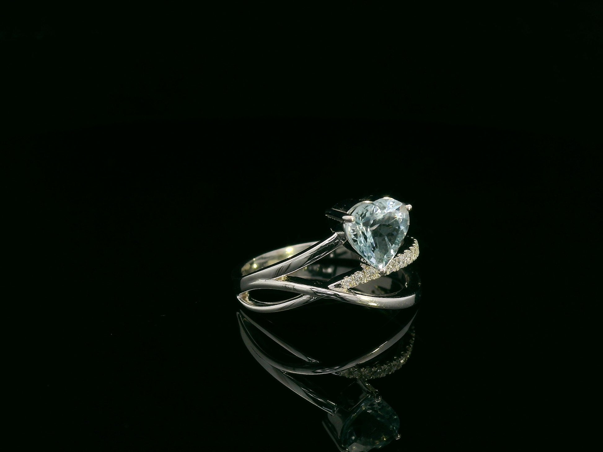 Heart-Shaped Aquamarine and Diamond Bypass Ring in 18K Gold