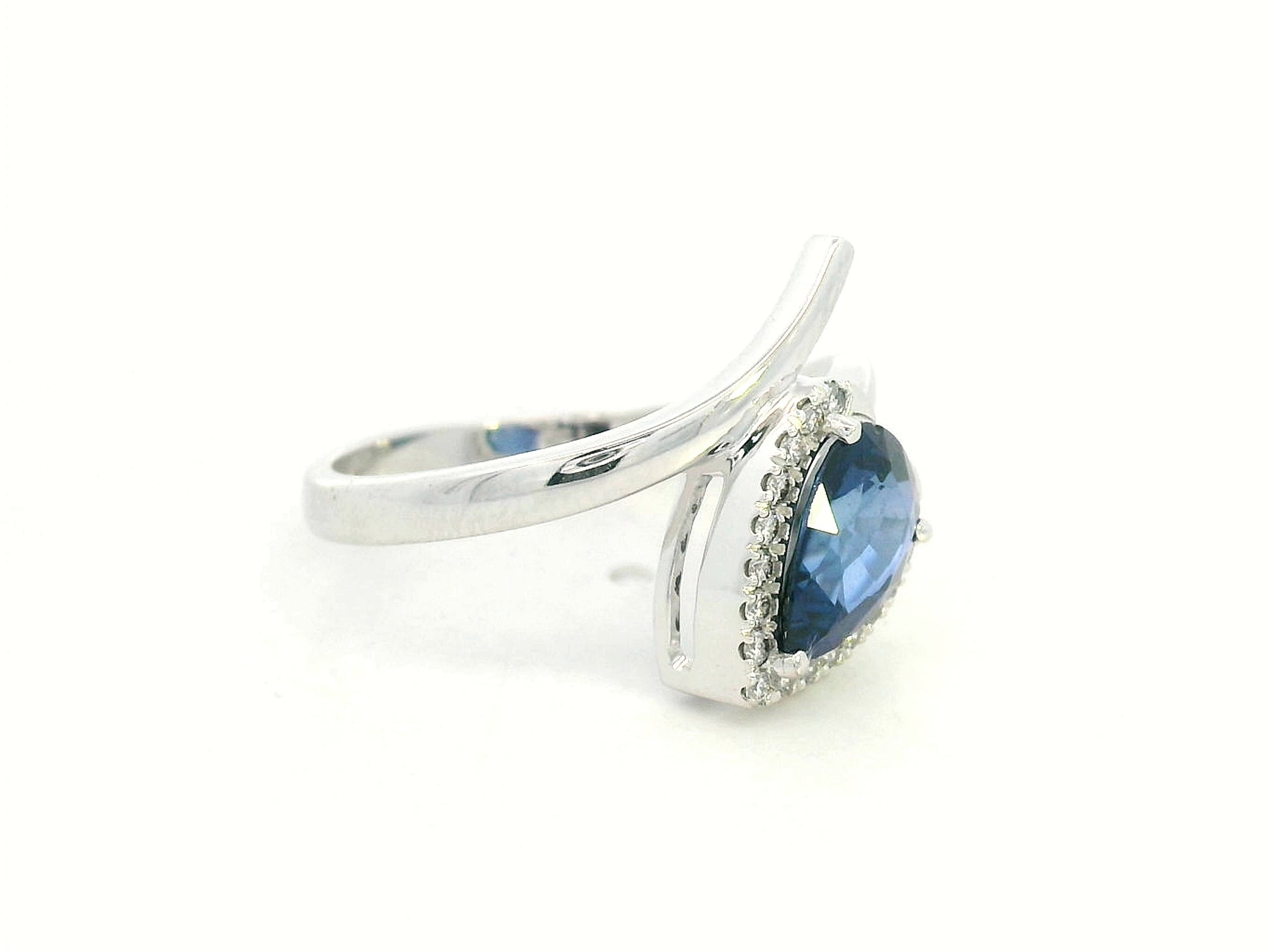 side view showcasing bypass band,
