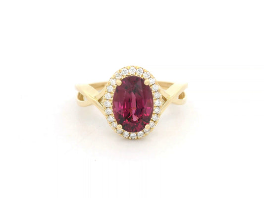 18k yellow gold ring with 1.99ct oval rhodolite & 0.14ct diamond halo – certificate included
