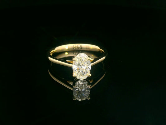 1.01ct Oval-Cut Solitaire Diamond Ring in 18k Yellow Gold, SI1 F Color, IGI Certified, Prong-Set Engagement Jewelry