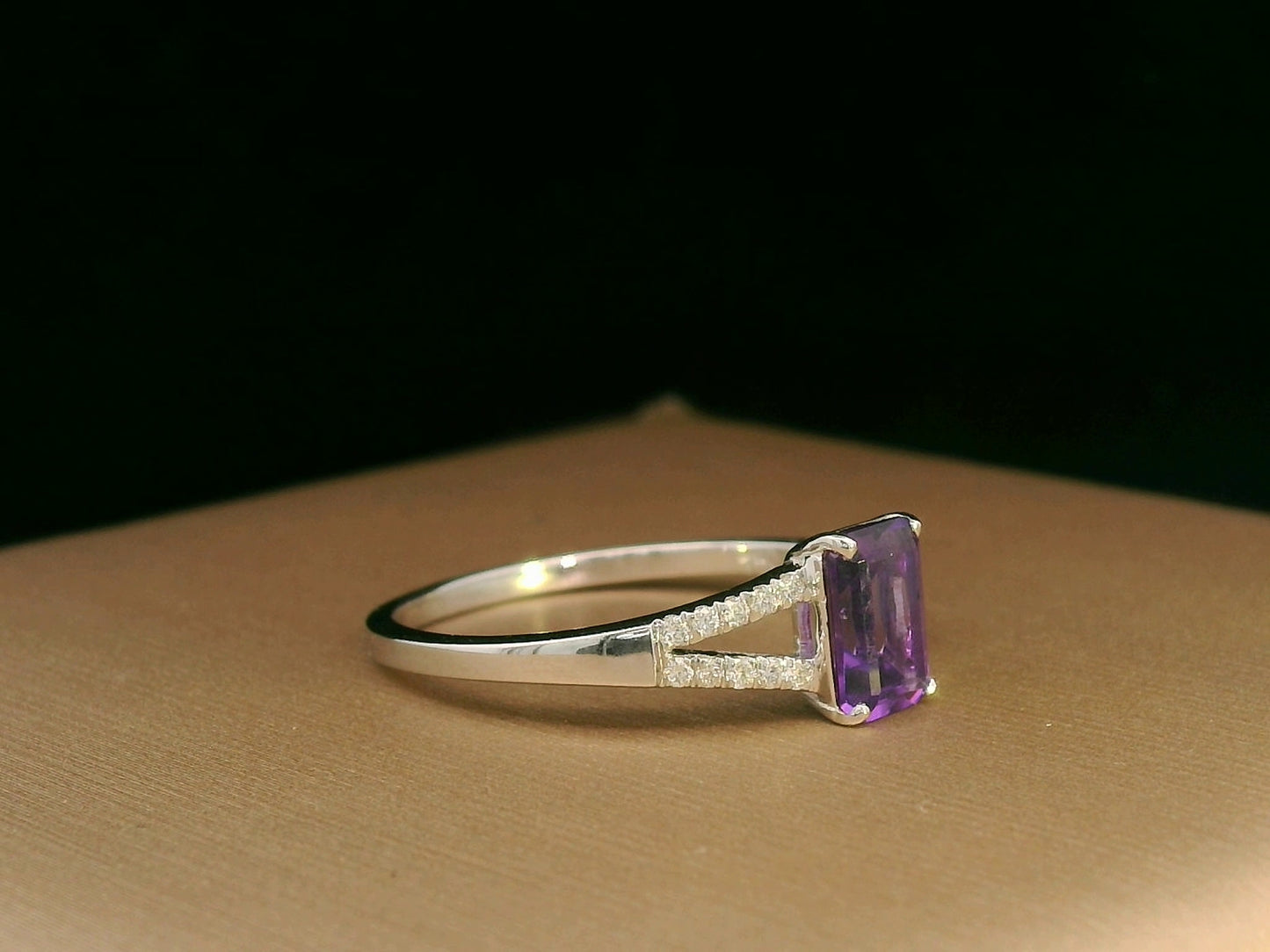 18K White Gold Amethyst and Diamond Split-Shank Ring