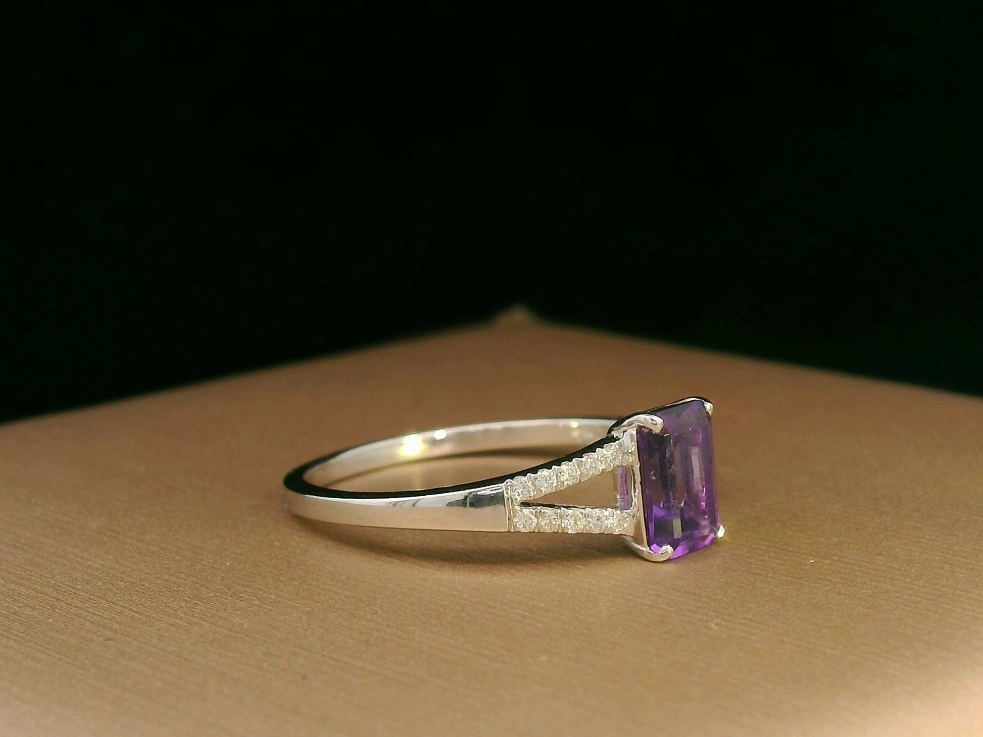 18K White Gold Amethyst and Diamond Split-Shank Ring