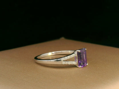 18K White Gold Amethyst and Diamond Split-Shank Ring
