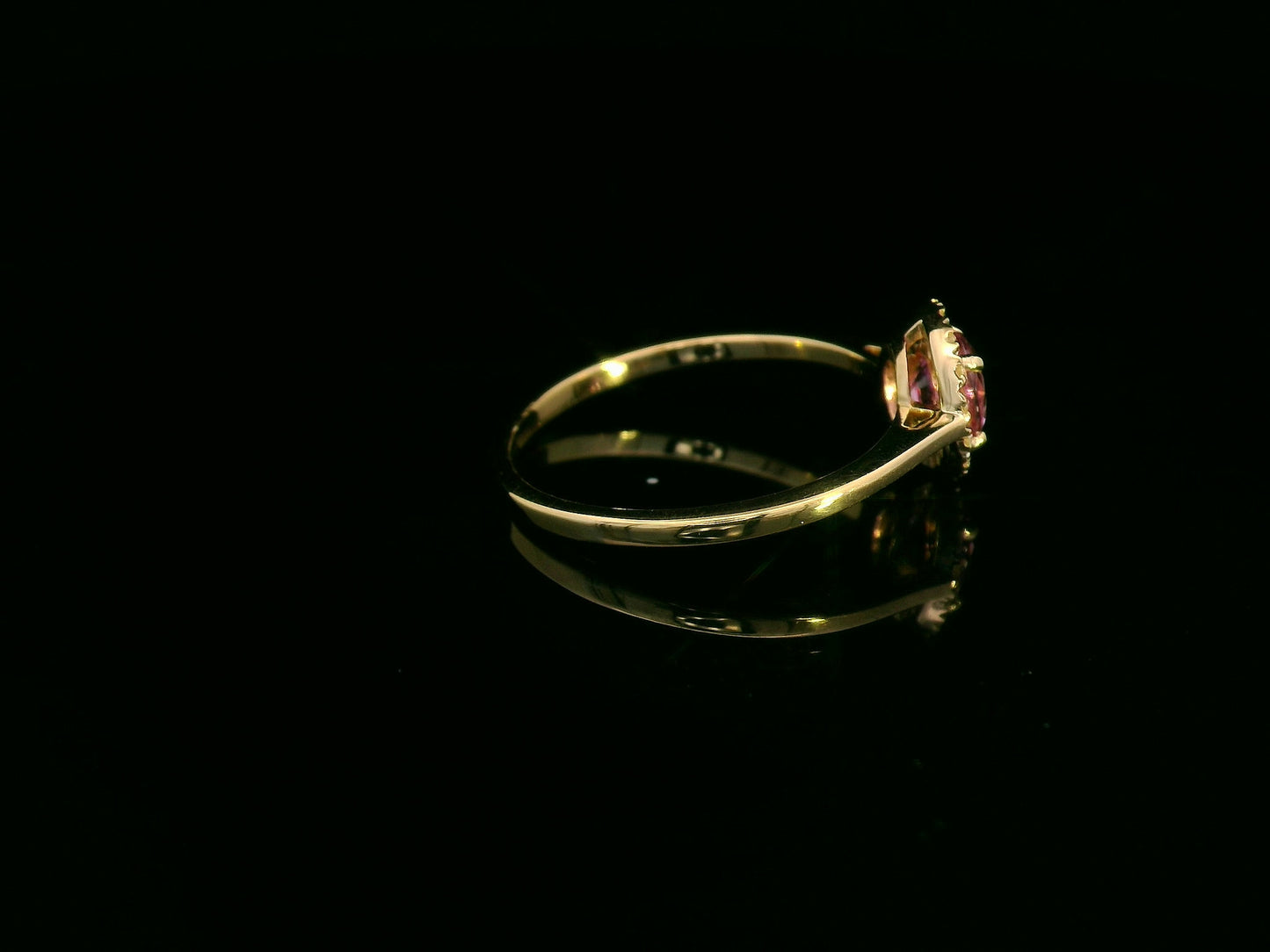 18K yellow gold pink sapphire and diamond halo ring – fine jewelry by Emirates Diamonds