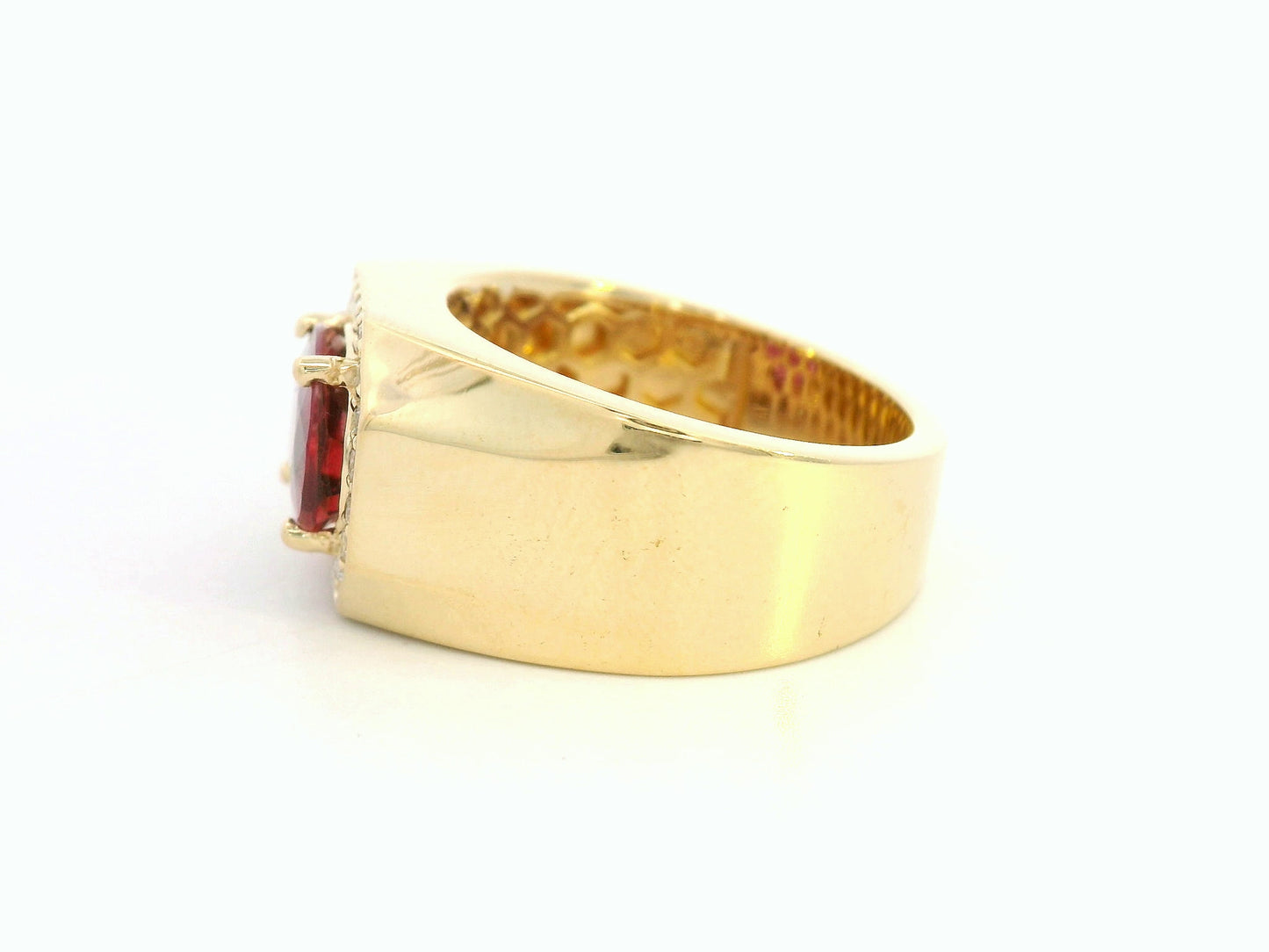 Men’s 18K yellow gold ruby ring with 3.06ct oval ruby and 0.34ct diamond octagonal halo – Emirates Diamonds