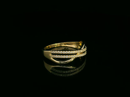 18K yellow gold overlapping diamond band with three pavé-set rows – Emirates Diamonds fine jewelry.