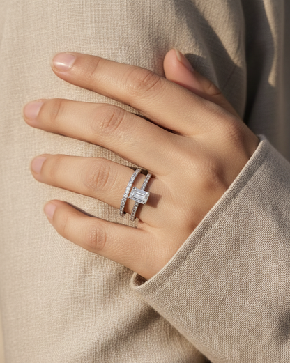 Emerald-Cut Diamond Bridal Set in 18K White Gold – 0.90ct Center Diamond