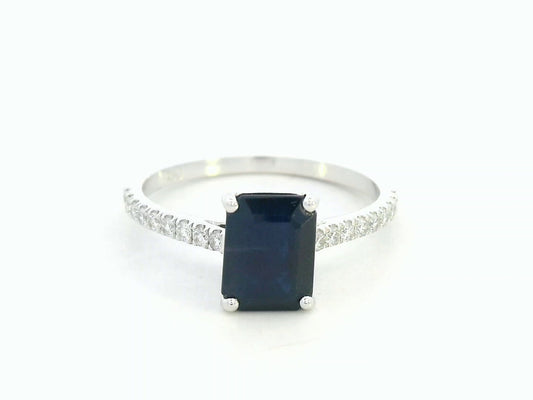 18K white gold sapphire ring with 2.22ct rectangular sapphire and 0.20ct diamond pavé band – Emirates Diamonds