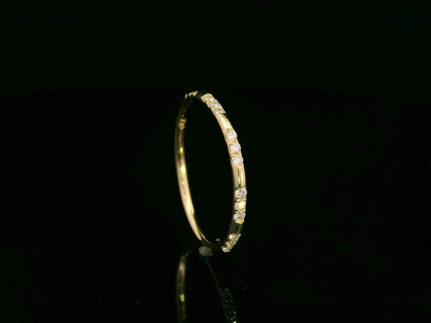 18K yellow gold diamond band ring with 0.16 carat diamonds – Emirates Diamonds