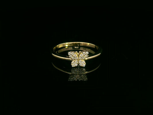 18K yellow gold butterfly diamond ring with round brilliant diamonds – minimal fine jewelry by Emirates Diamonds