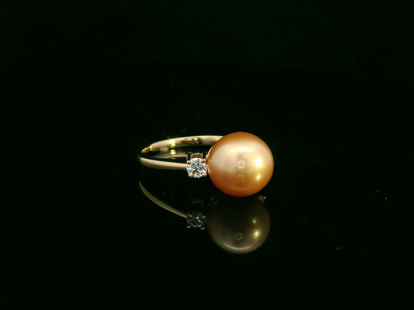 18K yellow gold South Sea golden pearl ring with side diamonds by Emirates Diamonds