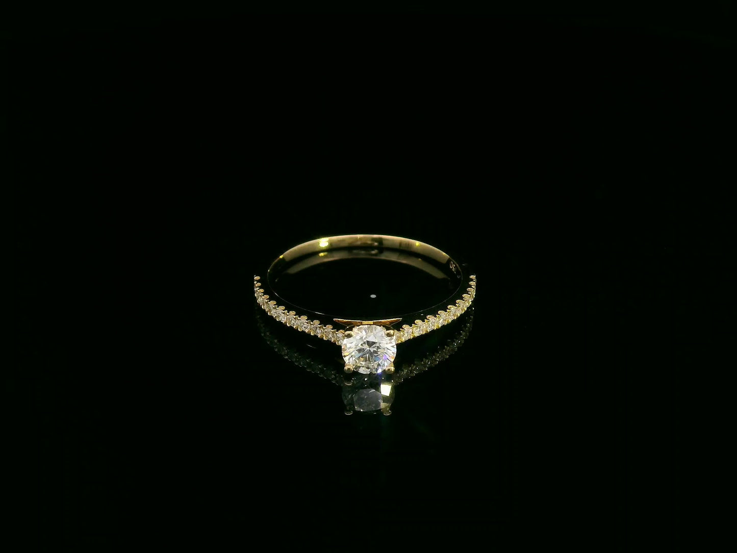 Diamond Solitaire Engagement Ring with Pavé Band in 18K Yellow Gold