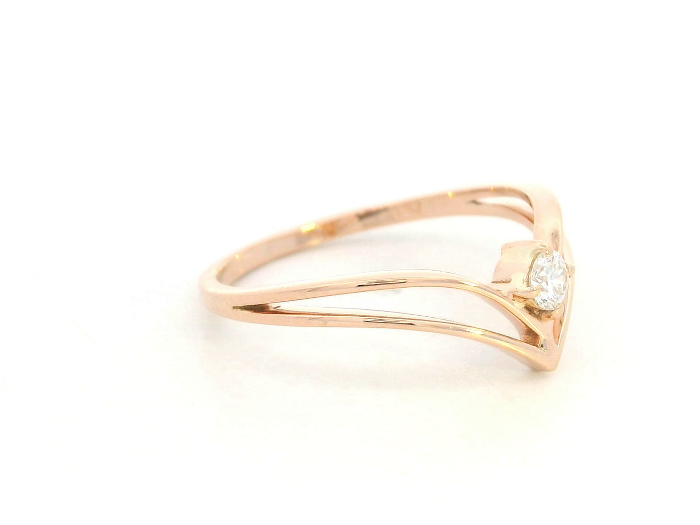 18K yellow gold V-shaped diamond ring with minimalist chevron design by Emirates Diamonds