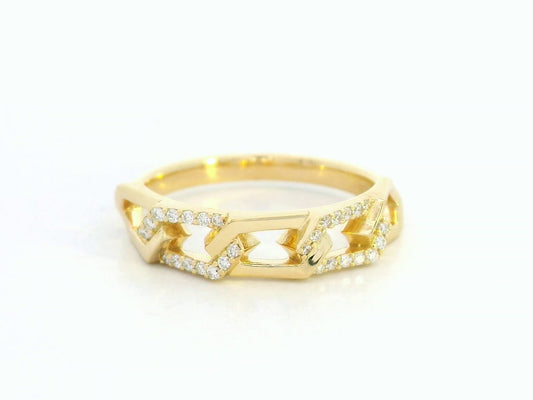 18K yellow gold diamond link band ring with natural diamonds by Emirates Diamonds