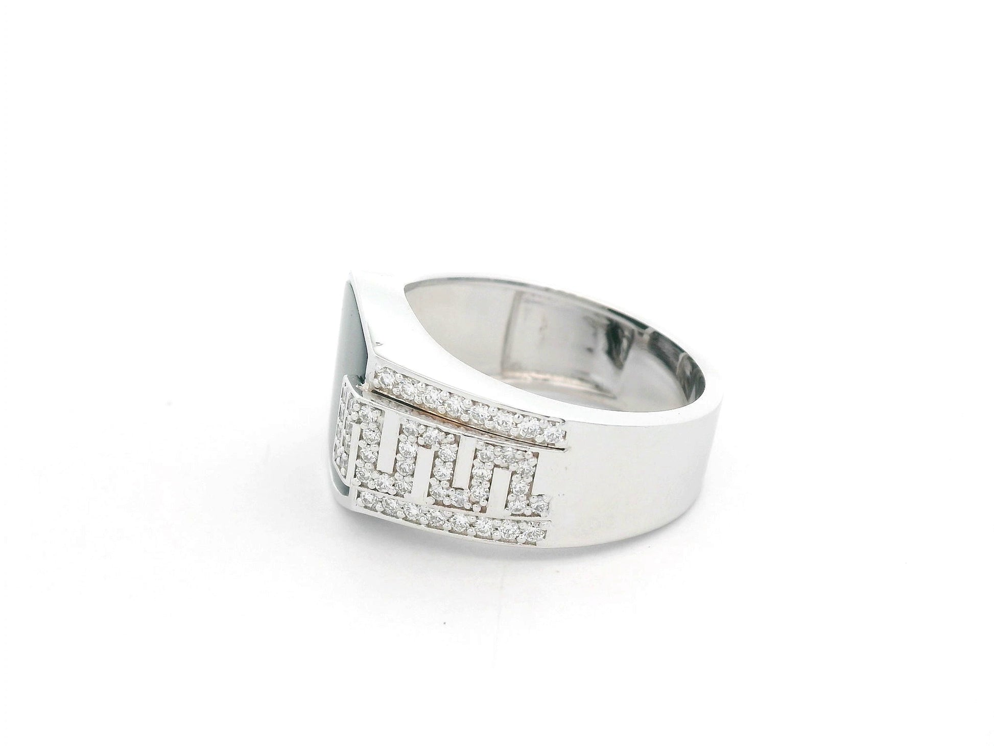 18K white gold black onyx signet ring with diamond-set shoulders by Emirates Diamonds