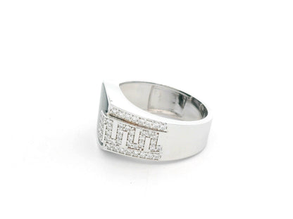 18K white gold black onyx signet ring with diamond-set shoulders by Emirates Diamonds