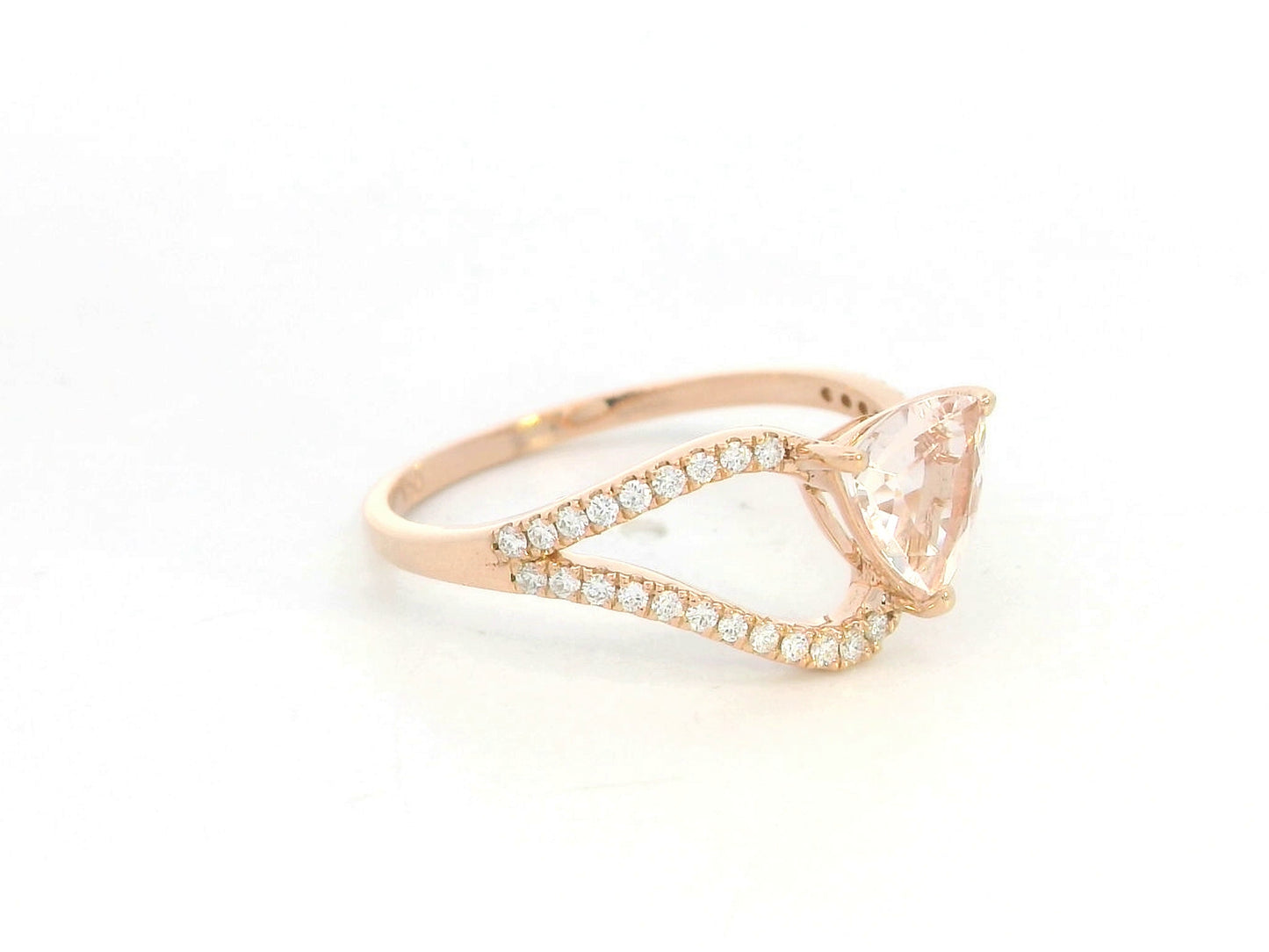 Morganite diamond twist ring in 18K rose gold with pavé band
