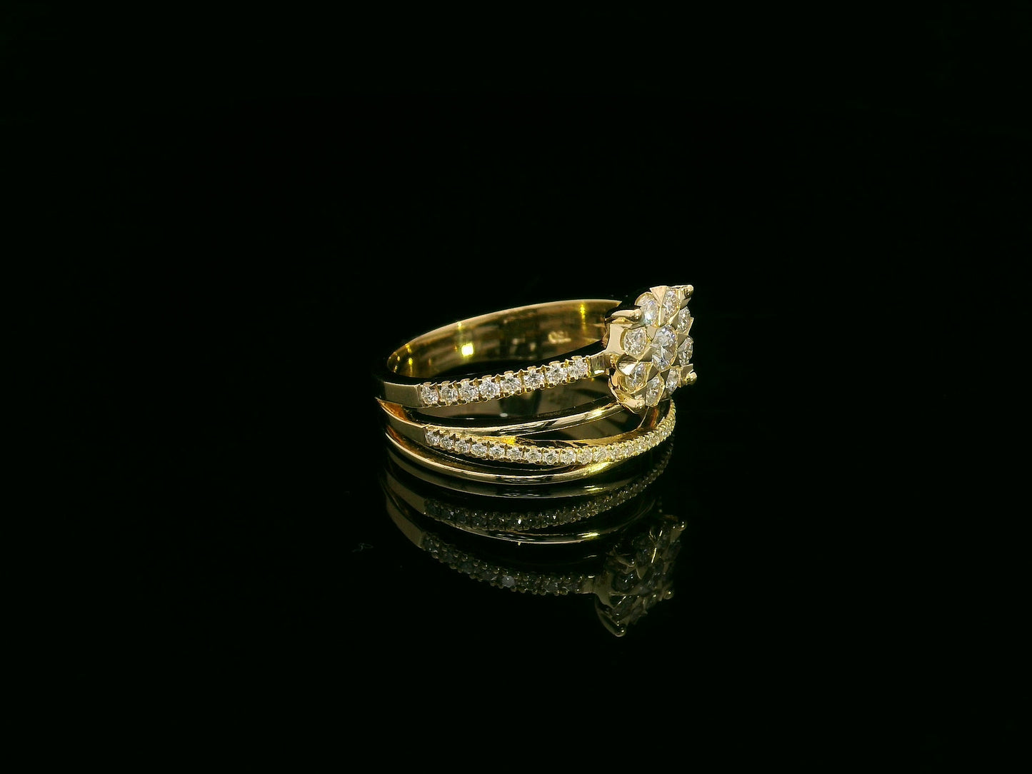 Diamond Cluster Bridal Ring in 18K Yellow Gold – 0.63 Carat Total