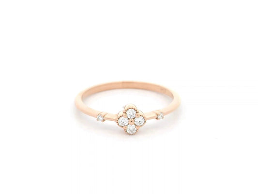 Diamond cluster ring in 18K rose gold by Emirates Diamonds