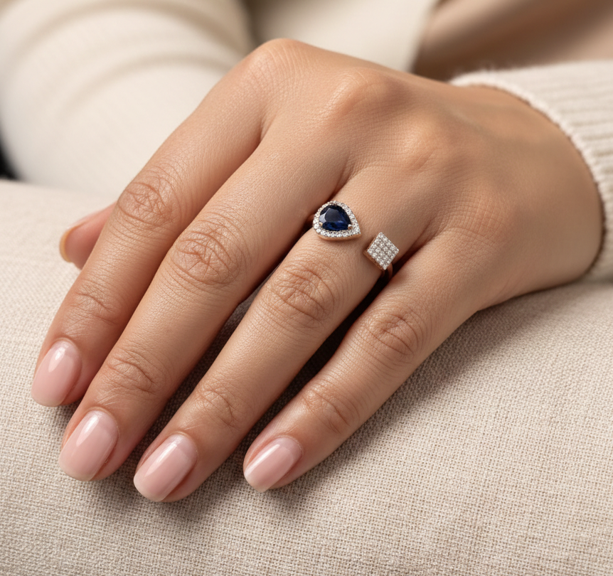 Blue sapphire and diamond toi et moi ring in 18K rose gold by Emirates Diamonds