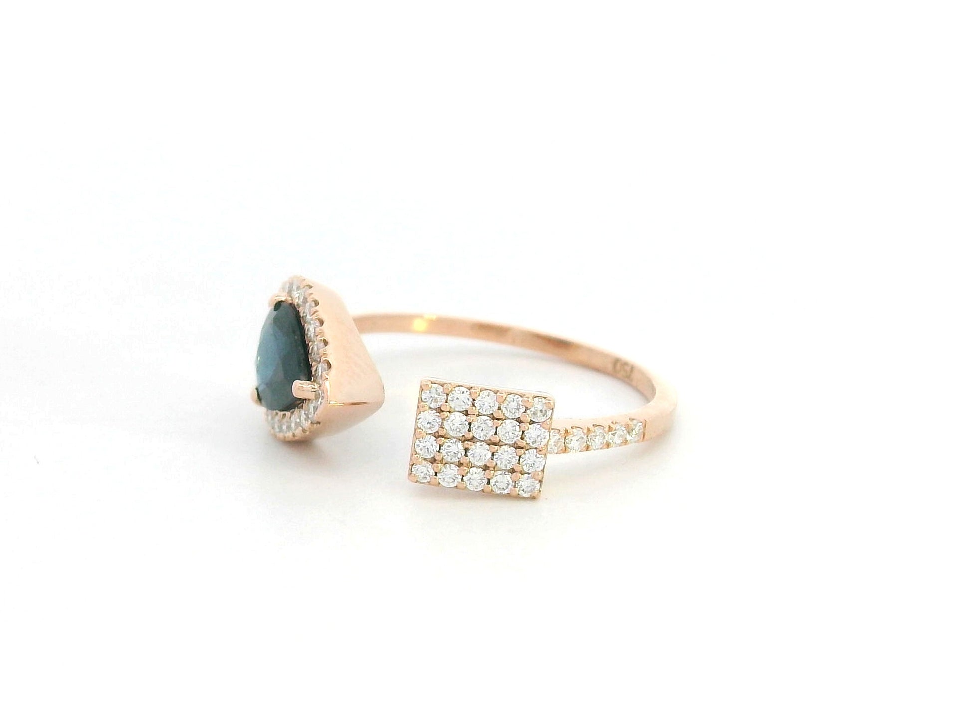 Blue sapphire and diamond toi et moi ring in 18K rose gold by Emirates Diamonds