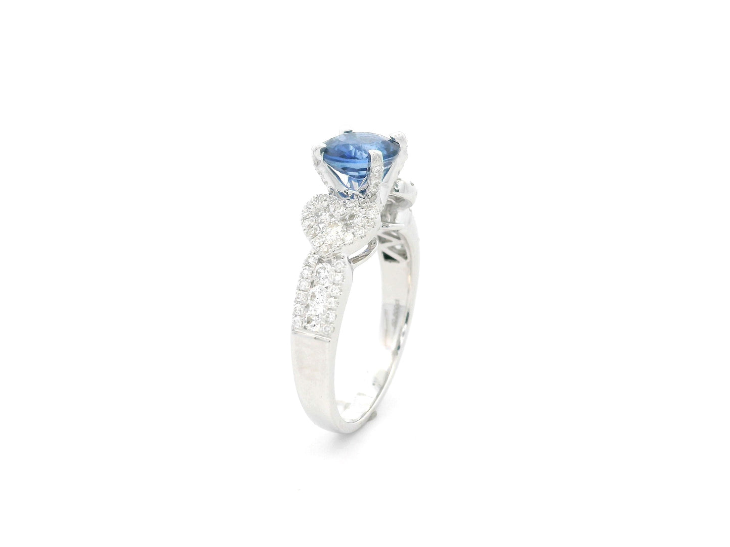 Blue sapphire diamond ring in 18K white gold with sculpted diamond band – Emirates Diamonds
