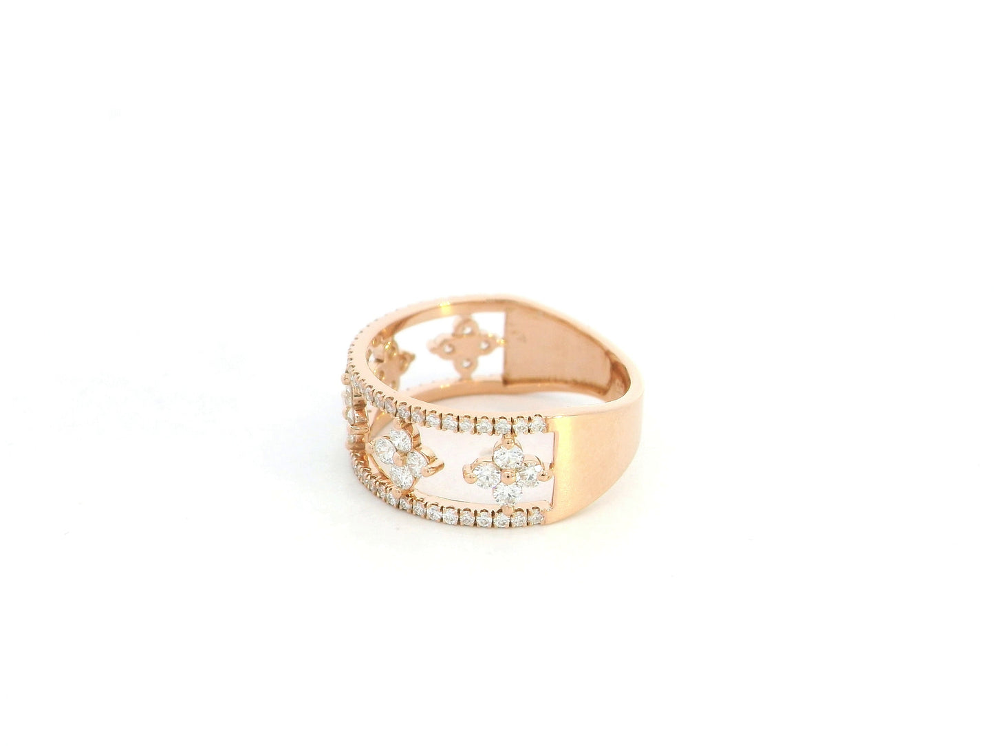 Diamond statement ring 0.77 carat in 18K rose gold by Emirates Diamonds