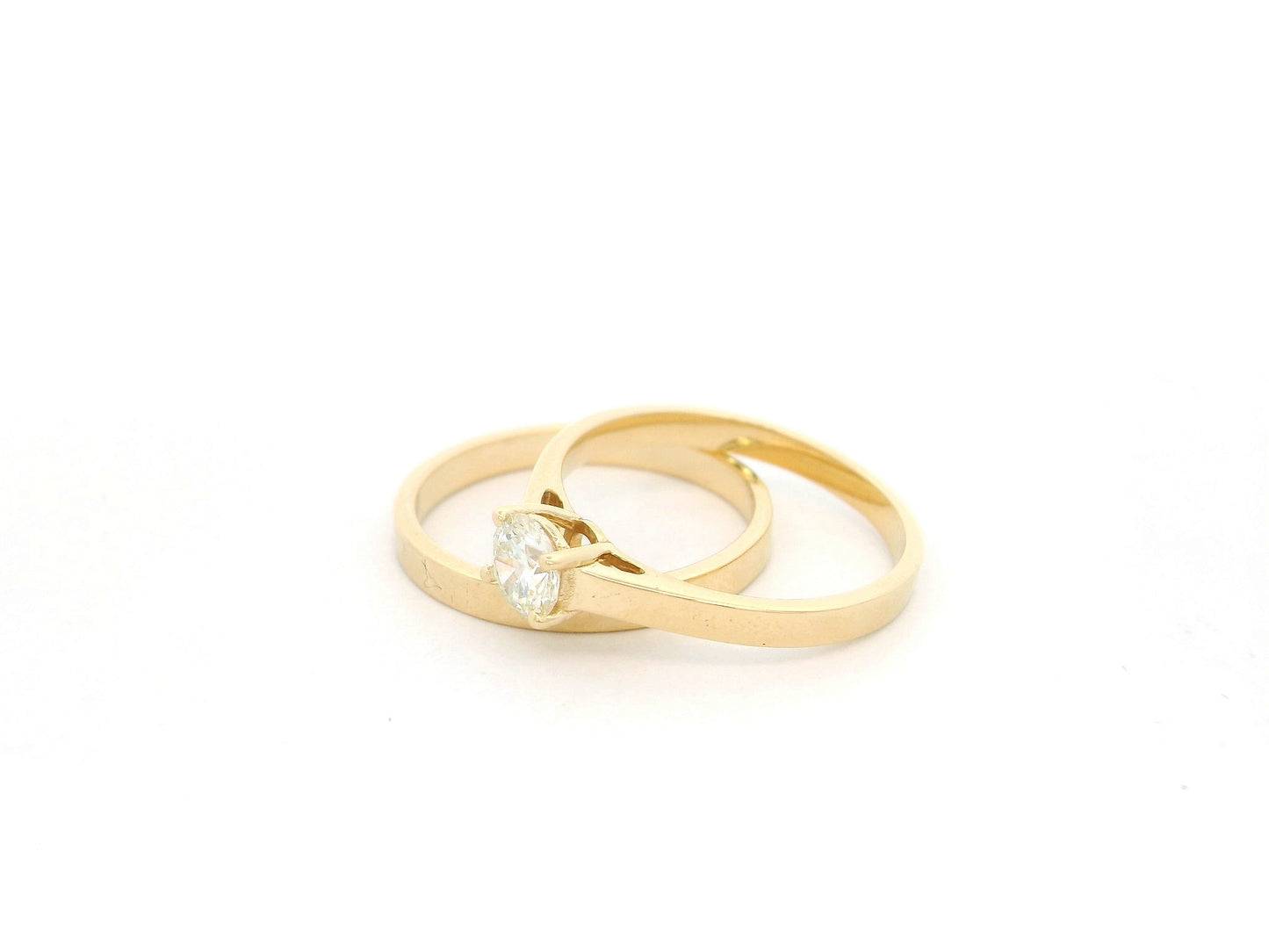 Diamond bridal ring set in 18K yellow gold with 0.51 carat IGI certified solitaire diamond – Emirates Diamonds