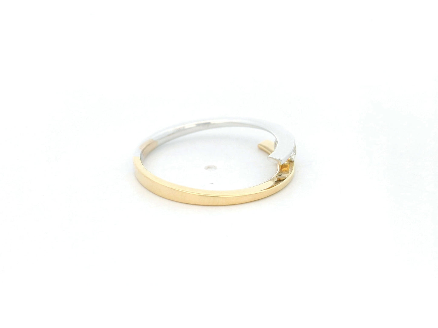 Two-tone diamond open wrap ring in 18K yellow and white gold with round diamond