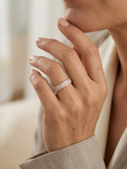 Diamond pave band ring in 18K yellow gold with multi-row diamonds