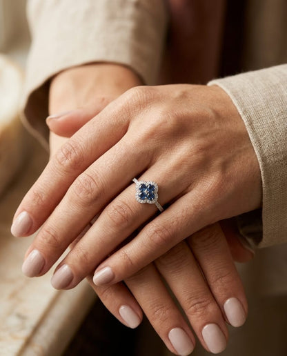 Blue sapphire and diamond floral cluster ring in 18K white gold