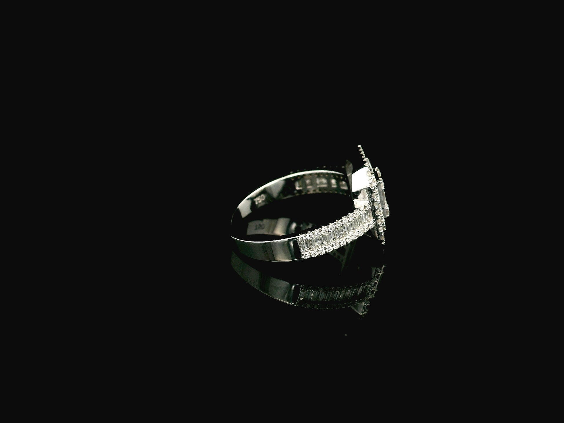 Baguette and round diamond halo ring in 18K white gold with geometric multi halo design – Emirates Diamonds