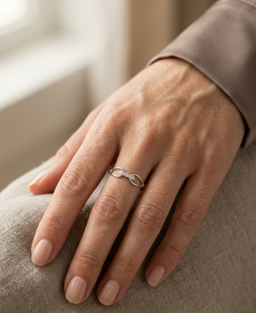 Minimal diamond open link ring in 18K white gold interlocking design