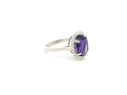 Oval amethyst diamond halo ring in 18K white gold Emirates Diamonds