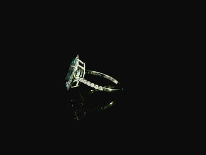 18K white gold aquamarine diamond halo ring 3.80 carat oval aquamarine with diamond halo – Emirates Diamonds