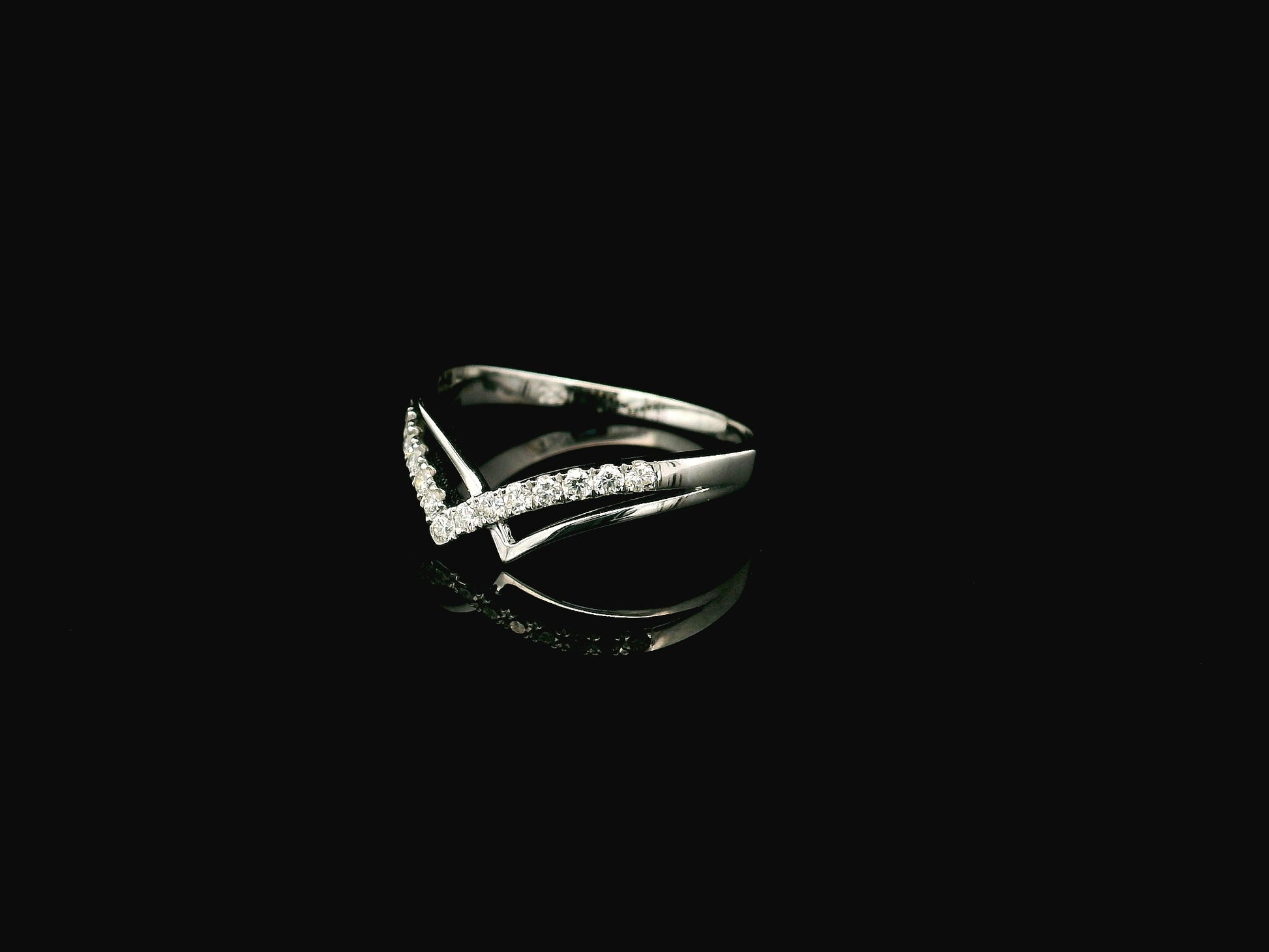 Diamond Chevron Ring in 18K White Gold with V-Shaped Contour Design by Emirates Diamonds