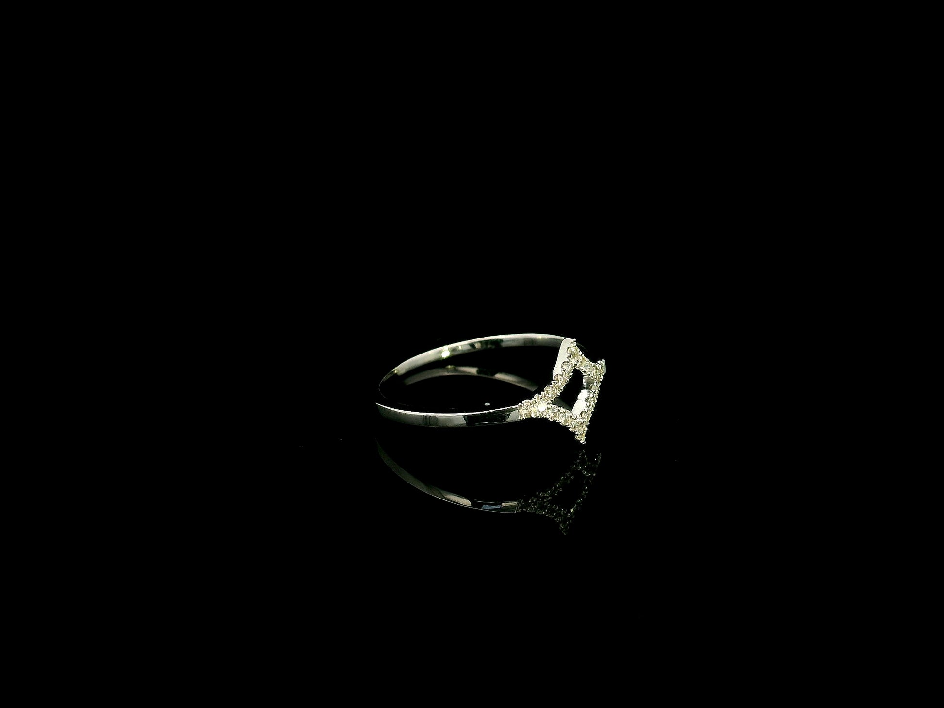 18K white gold geometric diamond open ring with pavé diamonds