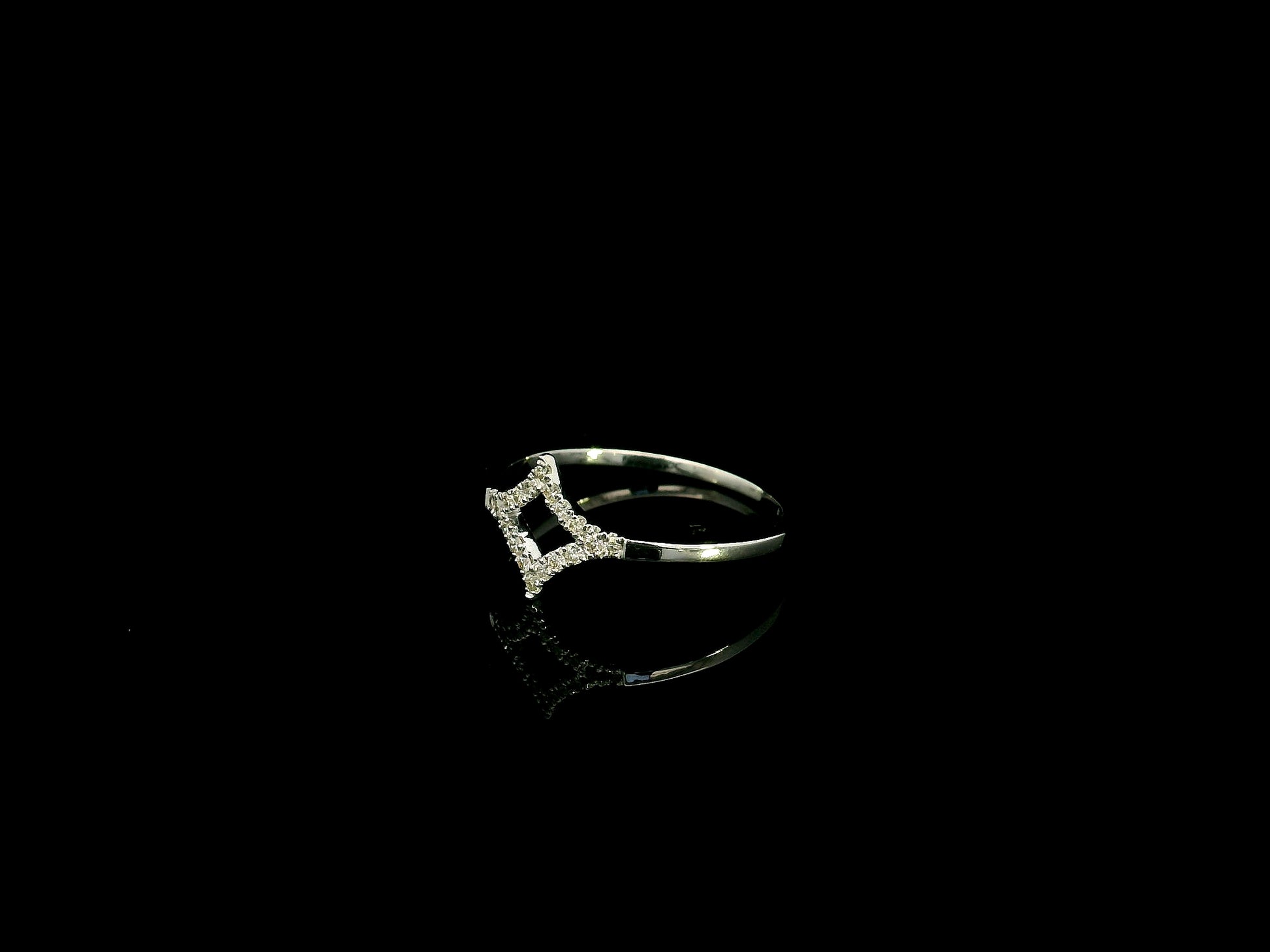 18K white gold geometric diamond open ring with pavé diamonds