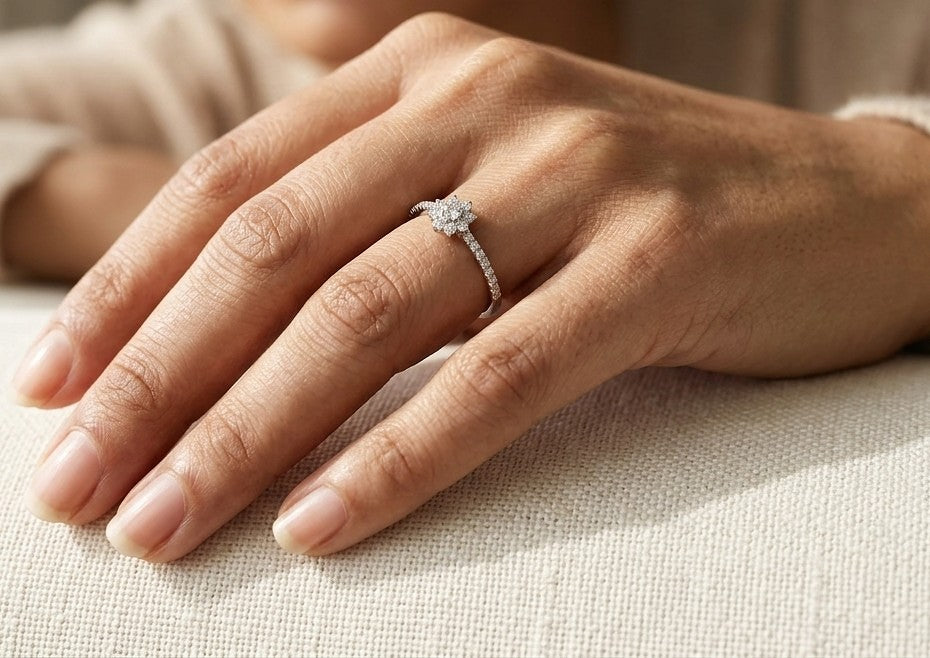 Floral Diamond Ring in 18K White Gold